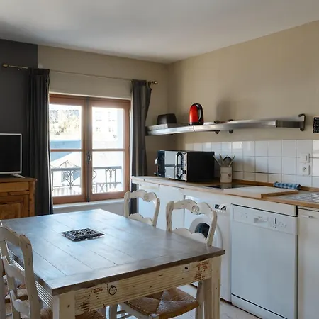 アパート デュ クロ ヴォラン *