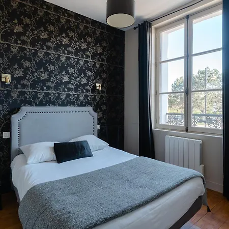 デュ クロ ヴォラン アパート オンフルール