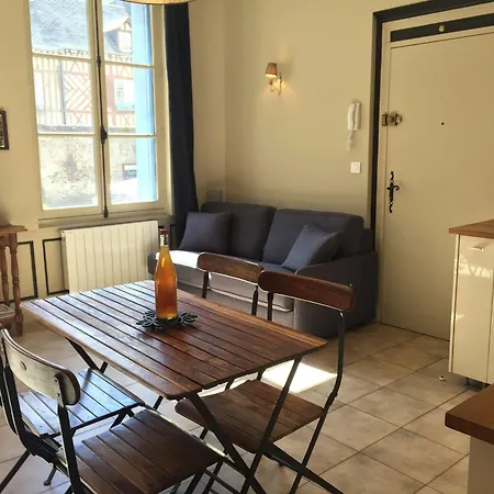 デュ クロ ヴォラン アパート オンフルール